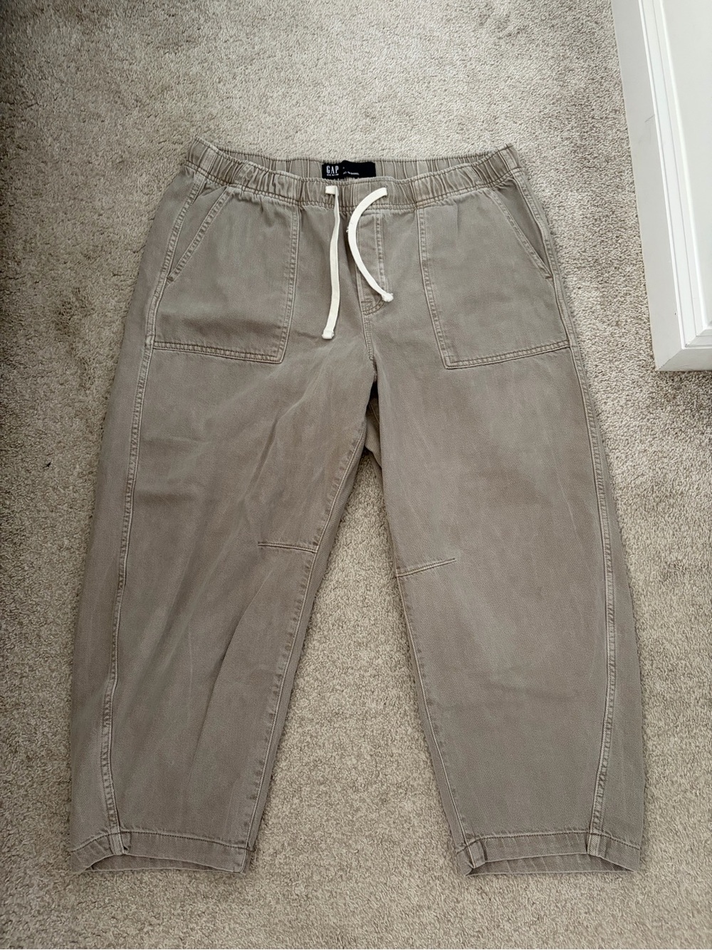 GAP Women's Pull On Barrel Jeans